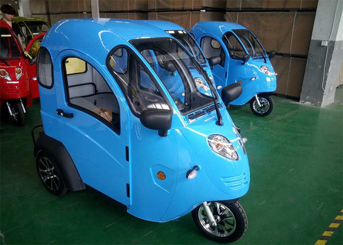Passenger Seat Roof Covered Electric Bike , 800 W Enclosed 3 Wheel