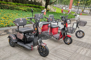 Folding 60V 32Ah Battery Three Wheel Electric Scooter